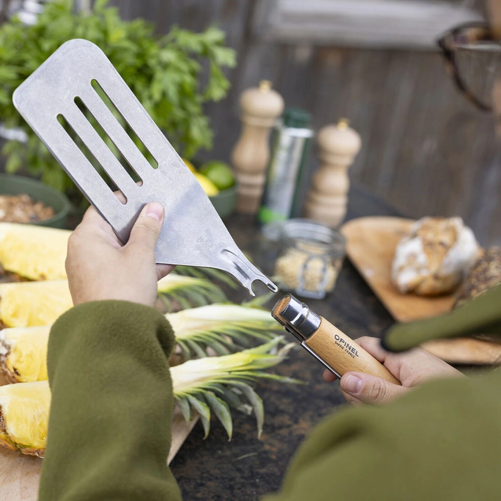 Opinel Barbecue Set Grillset Messer Pfannenwender XL-Grillzange Flaschenöffner